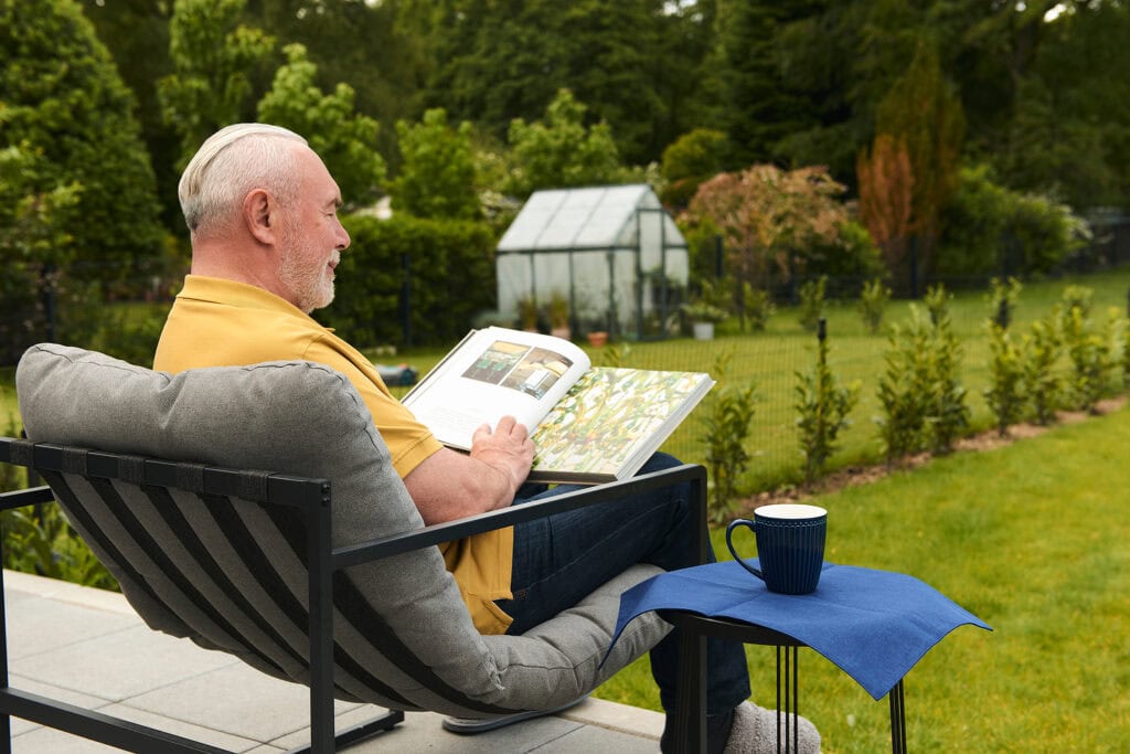 Gestlatung von Freizeitaktivitäten gehören zu den Aufgaben der Pflegehilfskräfte dazu
